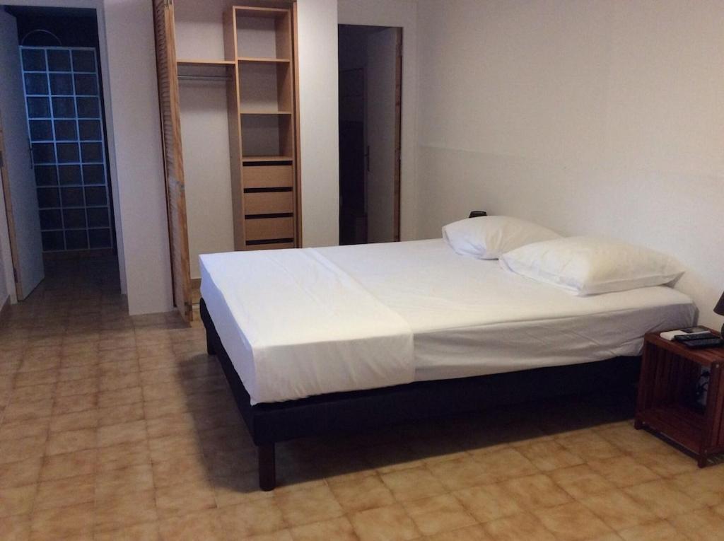 Confortable T1 Le Gosier, Wi-Fi, Piscine Dans Gite Le Gosier  Zewnętrze zdjęcie